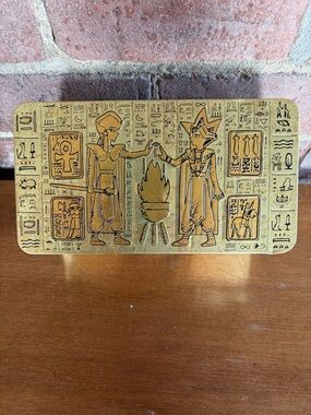 Konami Yu-Gi-Oh Lost Memories 2020 Tin with over 225 cards